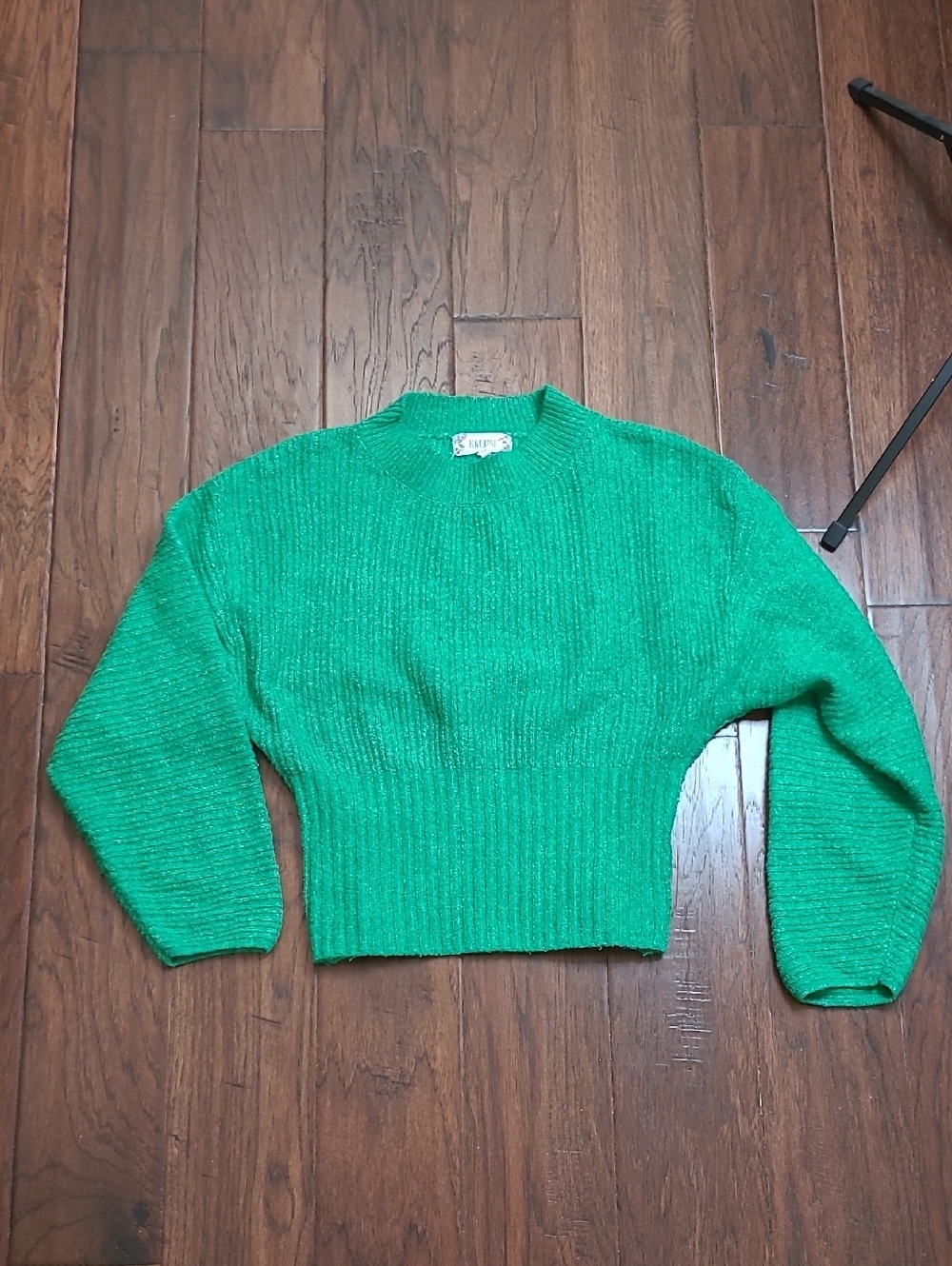Pink Rose Bright Green Ribbed Crew Neck Sweater size Medium